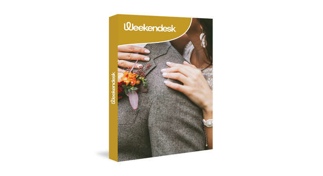 Caja regalo '¡Vivan los Novios! Minivacaciones de lujo' de Weekendesk, un regalo de boda original para una escapada de lujo.